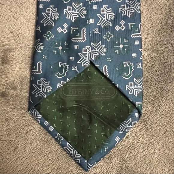 Vintage Rare 1986 Tiffany & Co Men’s Blue White Green Silk Neck Tie